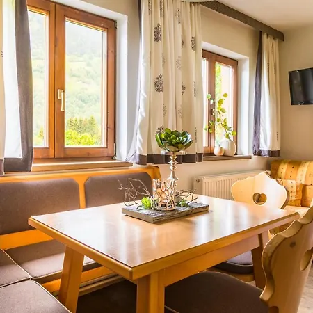 Bio Bauernhof Schweizerhof باد هوفغاستين